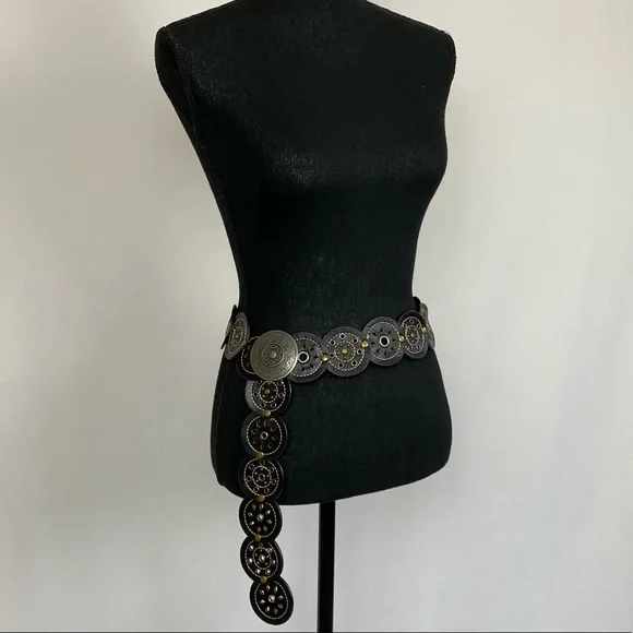 Boho circle cutout hip concho belt - Picture 2 of 9